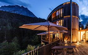 Hotel Arnica Scuol - Adults Only